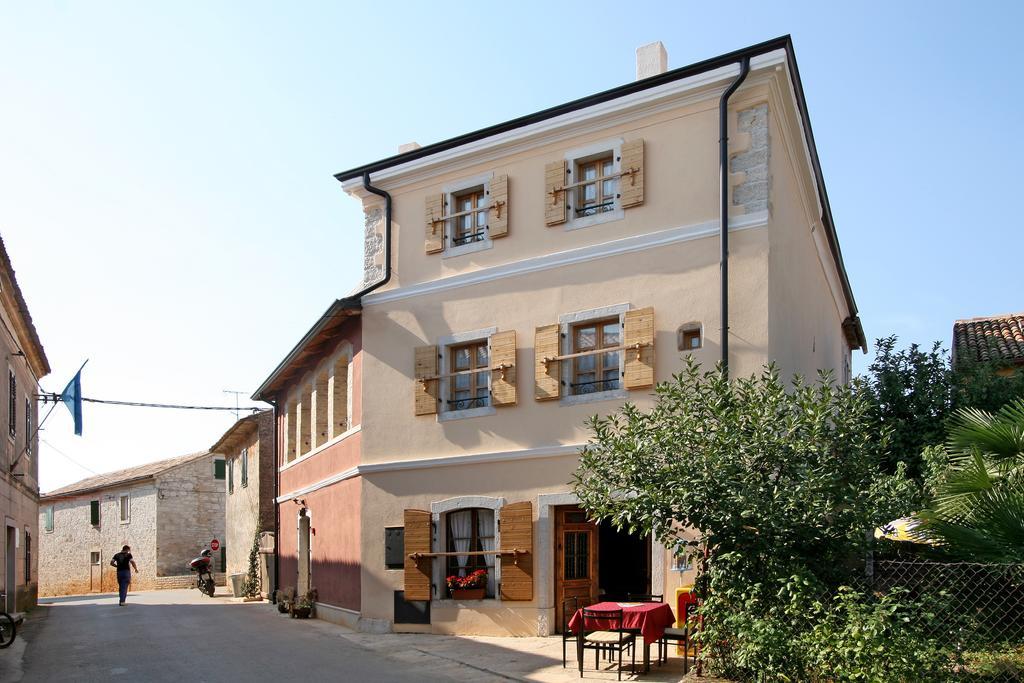Bed and Breakfast Kastel Каштелир Экстерьер фото