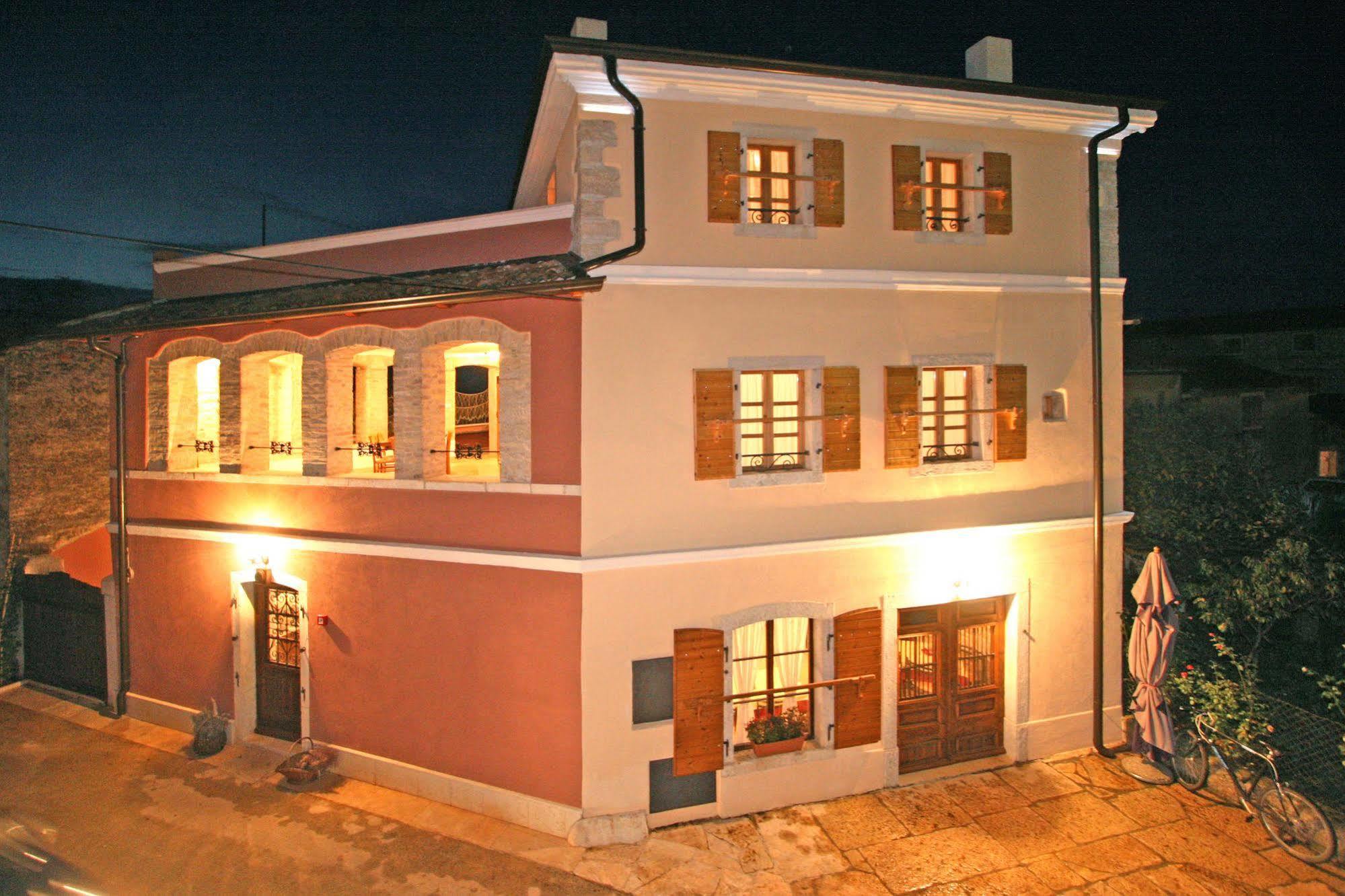 Bed and Breakfast Kastel Каштелир Экстерьер фото